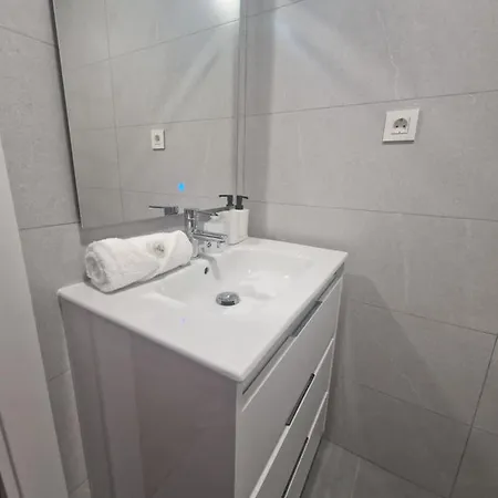 618d2 Muy Amplio Y Abierto *